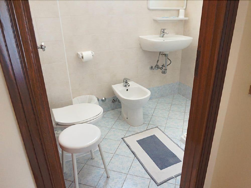 Hotel Ines チェゼナーティコ エクステリア 写真