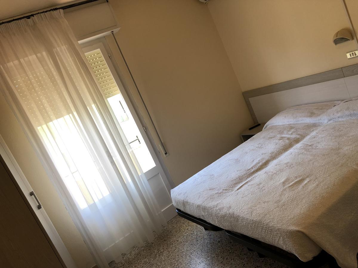 Hotel Ines チェゼナーティコ エクステリア 写真